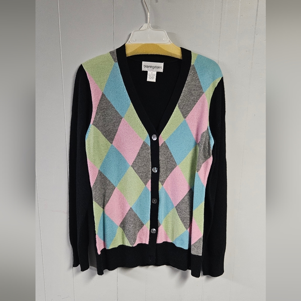Bloomingdale's Ladies Cashmere Argyle Cardigan